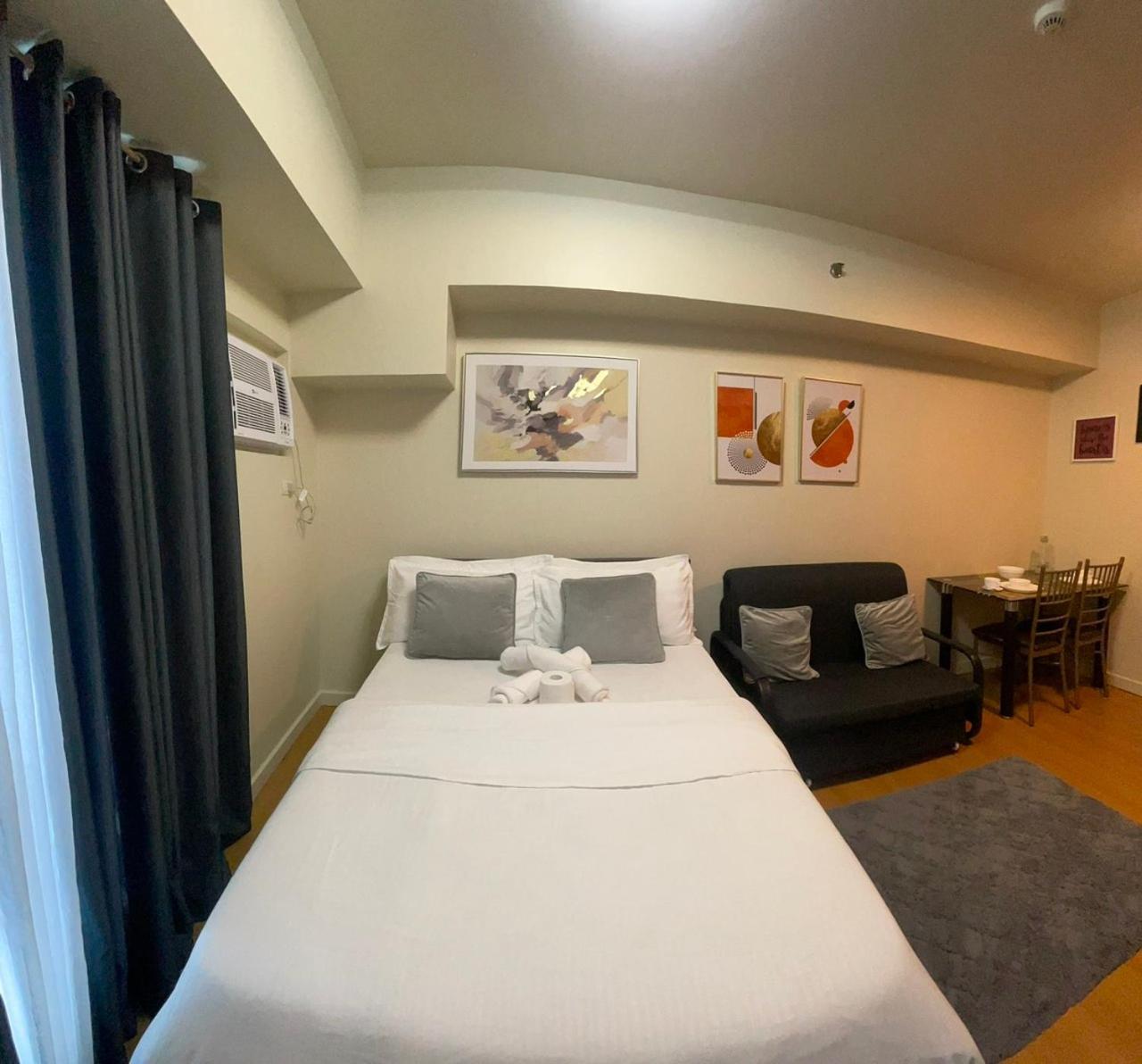 8 Adriatico Staycation Manila Exterior photo