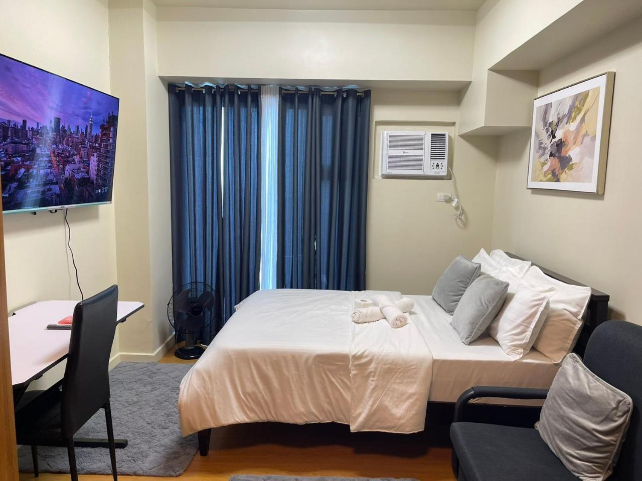 8 Adriatico Staycation Manila Exterior photo
