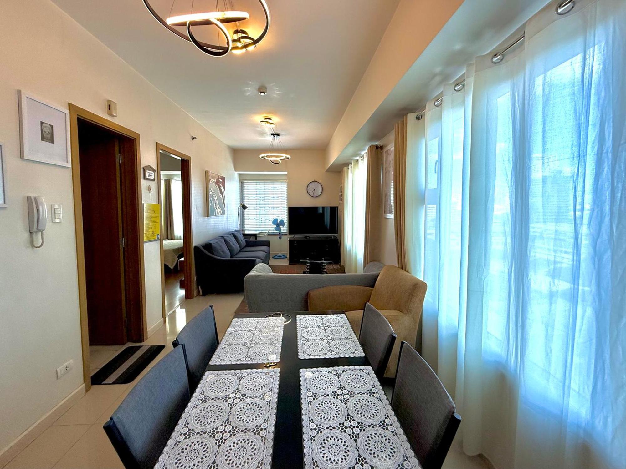 8 Adriatico Staycation Manila Exterior photo